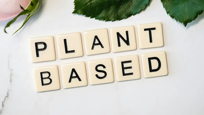 Il cibo plant based, cioè vegano, ha purtroppo pochissime quantità di vitamina B12 | Agocap